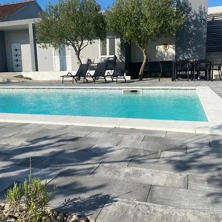 فيلة Dolce Biograd Na Moru With Private Swimming Pool Minutes From The Adriatic Sea *
