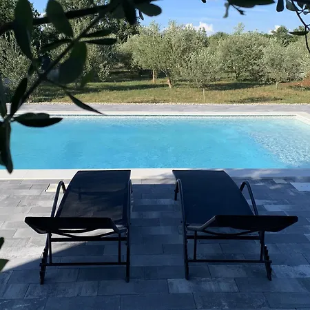 Dolce Biograd Na Moru With Private Swimming Pool Minutes From The Adriatic Sea *