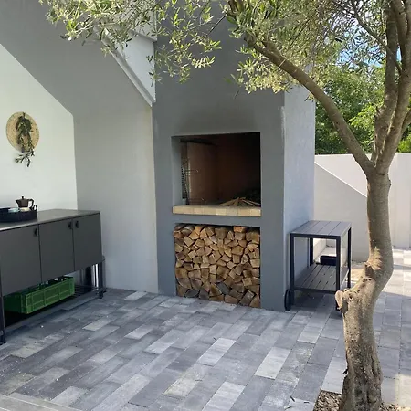 Dolce Biograd Na Moru With Private Swimming Pool Minutes From The Adriatic Sea 빌라