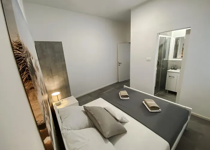 Dolce Biograd Na Moru With Private Swimming Pool Minutes From The Adriatic Sea Villa Lišane Tinjske