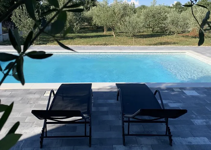 Dolce Biograd Na Moru With Private Swimming Pool Minutes From The Adriatic Sea *