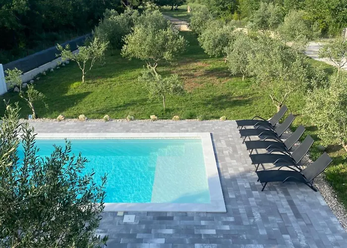 Dolce Biograd Na Moru With Private Swimming Pool Minutes From The Adriatic Sea *